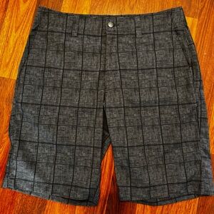 Men’s Callaway Golf Shorts 
Size 32
